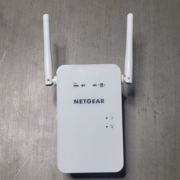 NETGEAR WiFi Mesh Range Extender EX6100 up to 1000 sq.ft. & 15 devices 450 mbps - Picture 2 of 10